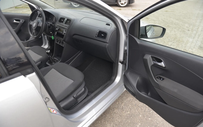 Volkswagen Polo cena 19700 przebieg: 199000, rok produkcji 2011 z Nysa małe 121